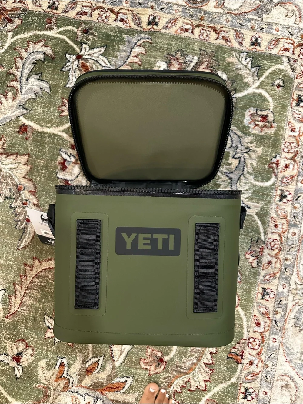 yeti olive/black hopper flip 12 soft cooler